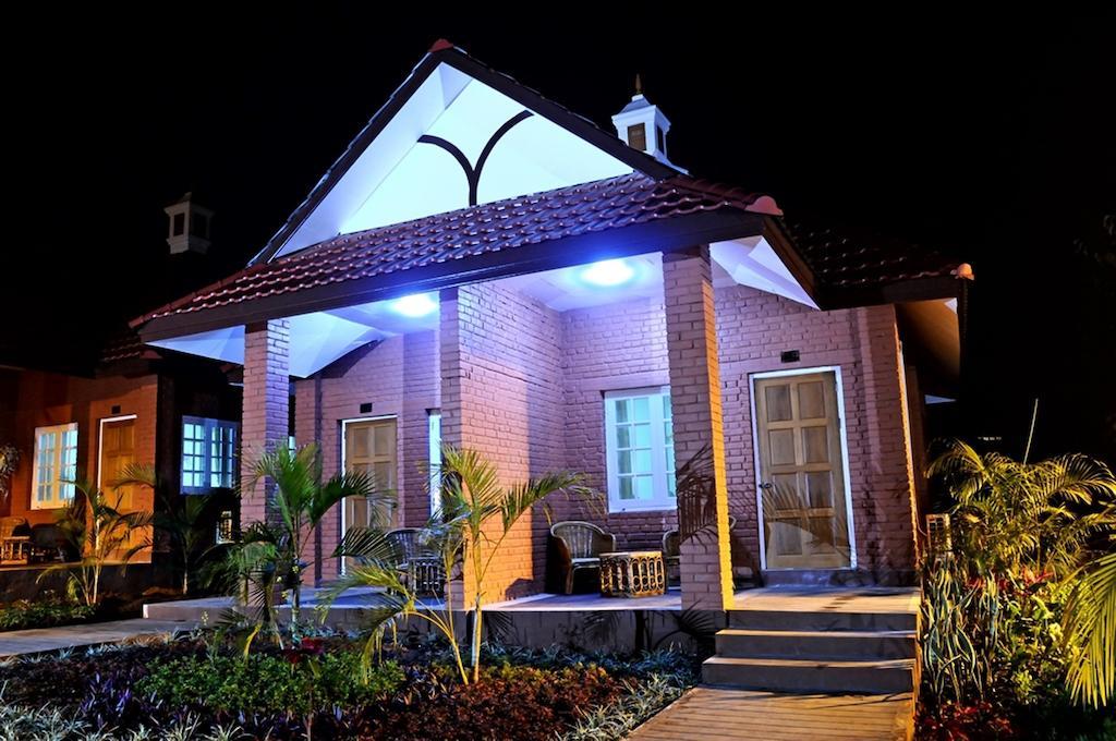 Royal Reward Resort Pyin U Lwin Exterior foto