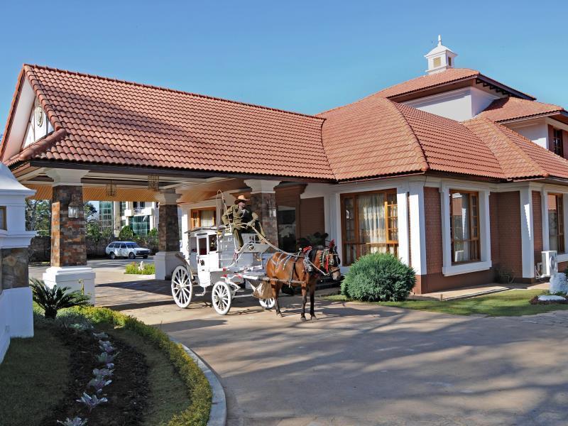 Royal Reward Resort Pyin U Lwin Exterior foto